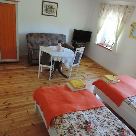 Pod Miotelka Wlen Bagian luar foto